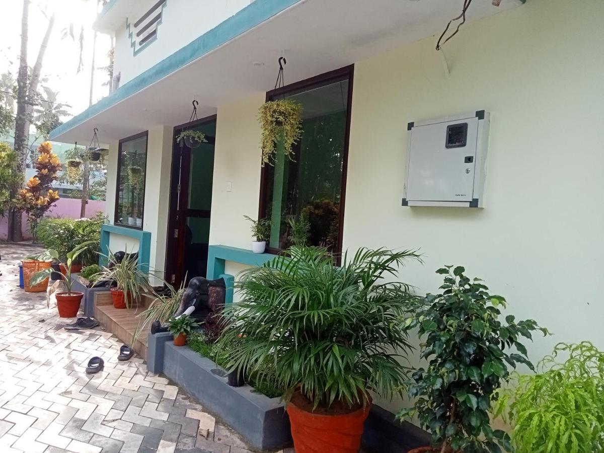 Bed and Breakfast Lavender Residency Варкала Экстерьер фото